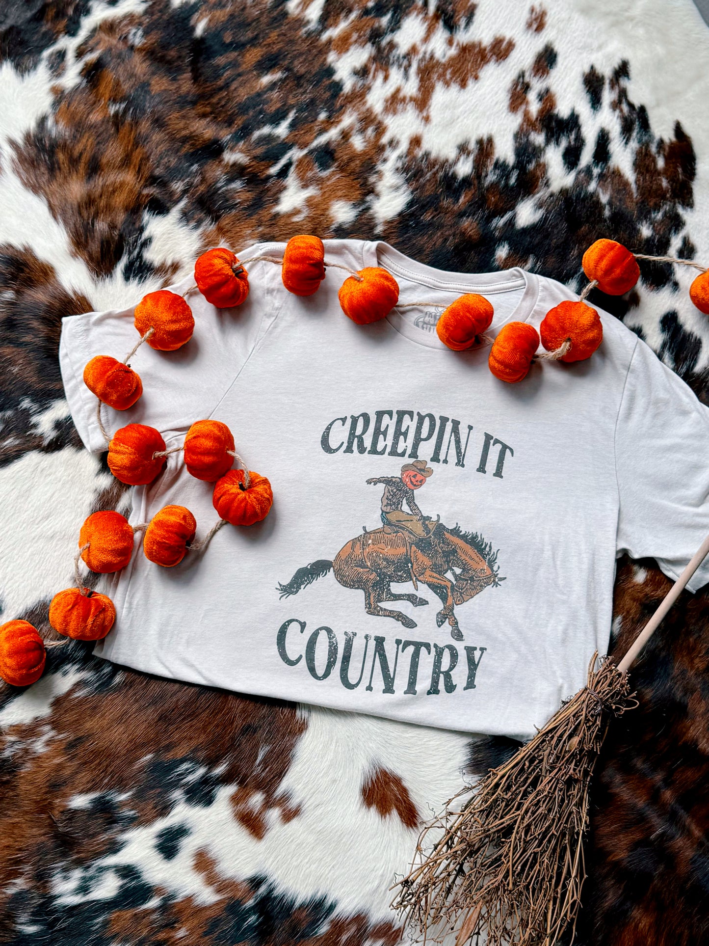 Creepin’ It Country Tee