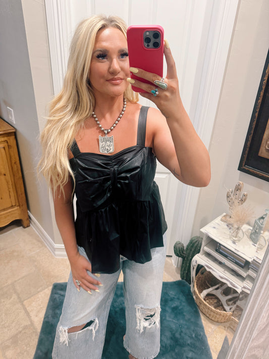 Bow Gal Top